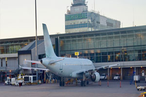 Destinazione Canada? Dalla dogana aeroportuale all'assicurazione sanitaria: ecco alcune cose che non si possono ignorare. | Allianz Global Assistance