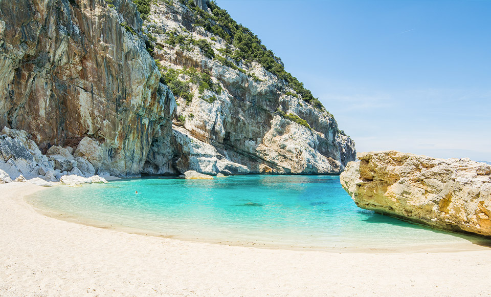 Le spiagge più belle della Sardegna in cui passare l'estate 2020 | Allianz Global Assistance