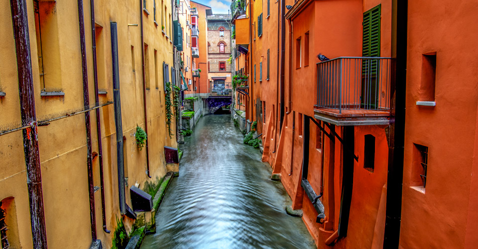 Cosa vedere a Bologna? Viaggio nel capoluogo dell'Emilia-Romagna | Allianz Global Assistance