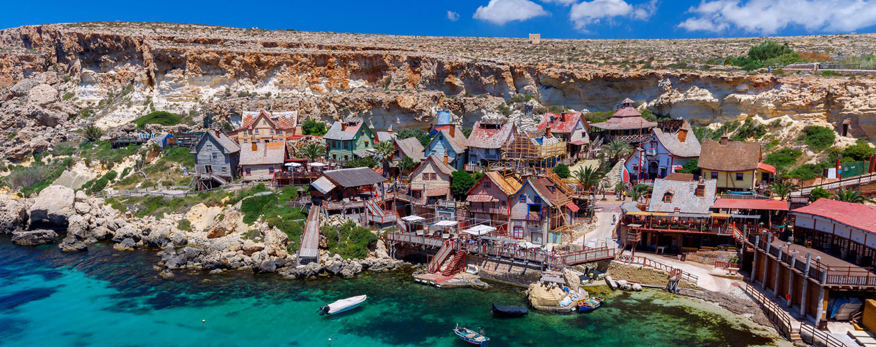 Popeye Village a Malta, il villaggio dedicato a Braccio di Ferro | Allianz Global Assistance