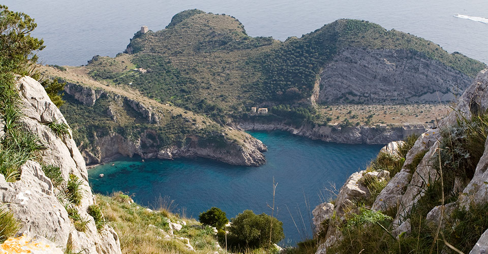 La Baia di Ieranto, una meraviglia della natura  | Allianz Global Assistance
