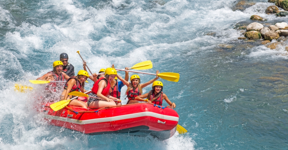 Kayak e rafting in Slovenia: i migliori luoghi dove praticare sport acquatici   | Allianz Global Assistance