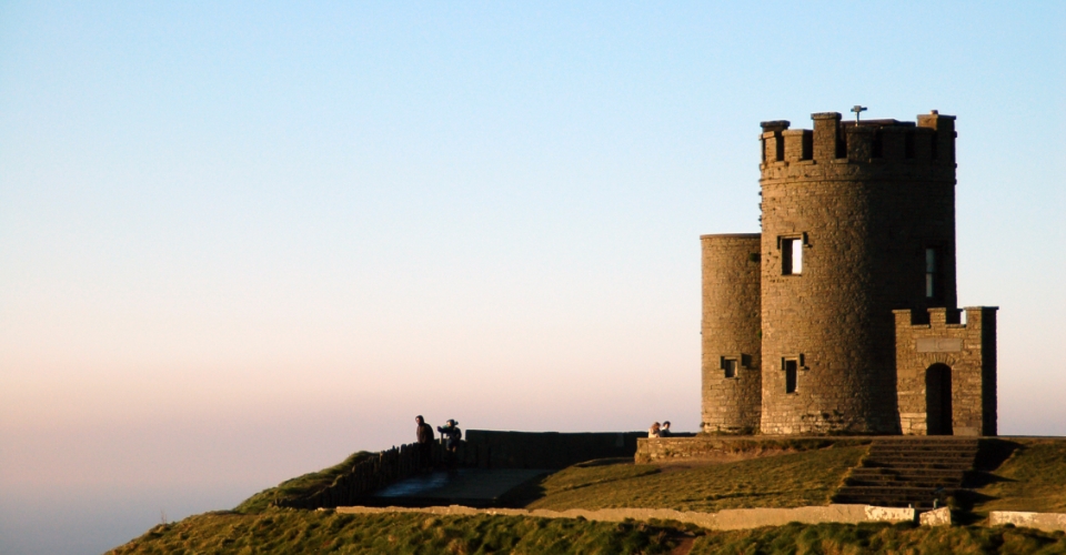 Cliffs of Moher, visita delle suggestive scogliere irlandesi | Allianz Global Assistance