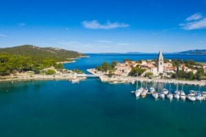 Cosa vedere sull’Isola di Cres tra borghi, spiagge deserte e natura incontaminata  | Allianz Global Assistance