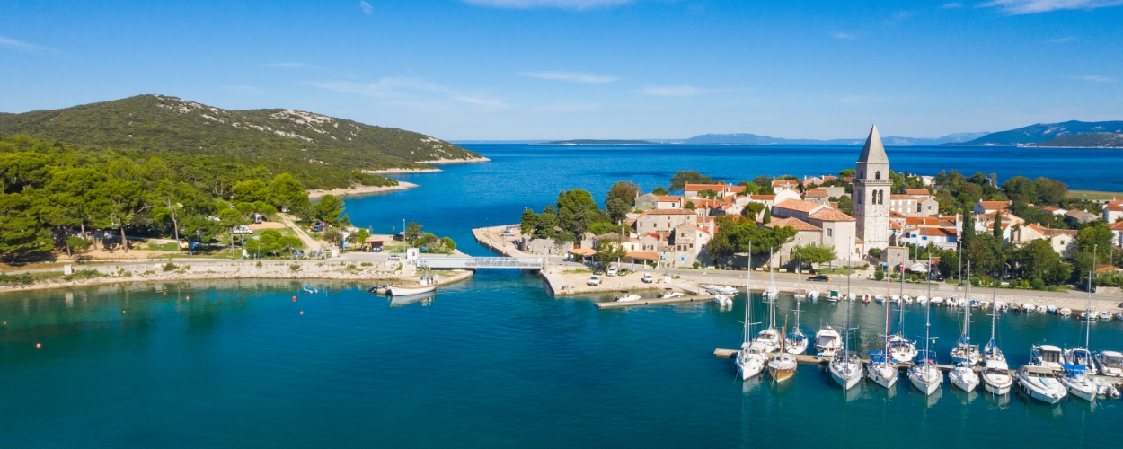 Cosa vedere sull’Isola di Cres tra borghi, spiagge deserte e natura incontaminata | Allianz Global Assistance